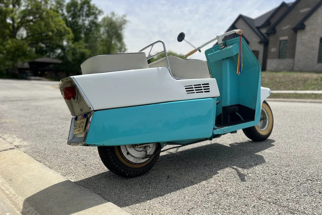 1958 Cushman - Image 8 of 31