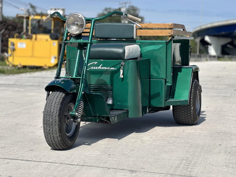 1958 Cushman Eagle - Image 2 of 31