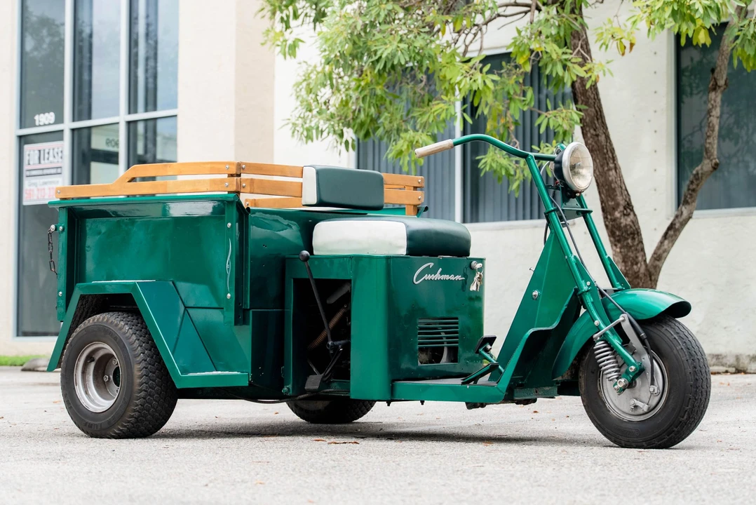 1958 Cushman Eagle - Image 6 of 31