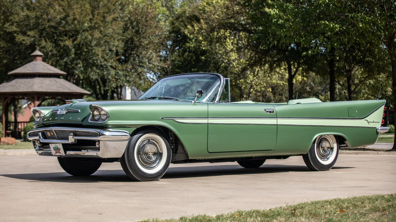 1958 DeSoto Firedome - Image 15 of 31