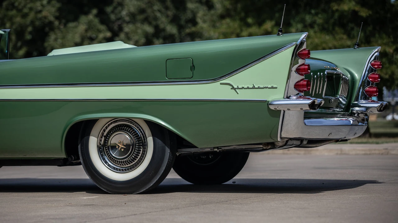 1958 DeSoto Firedome - Image 27 of 31