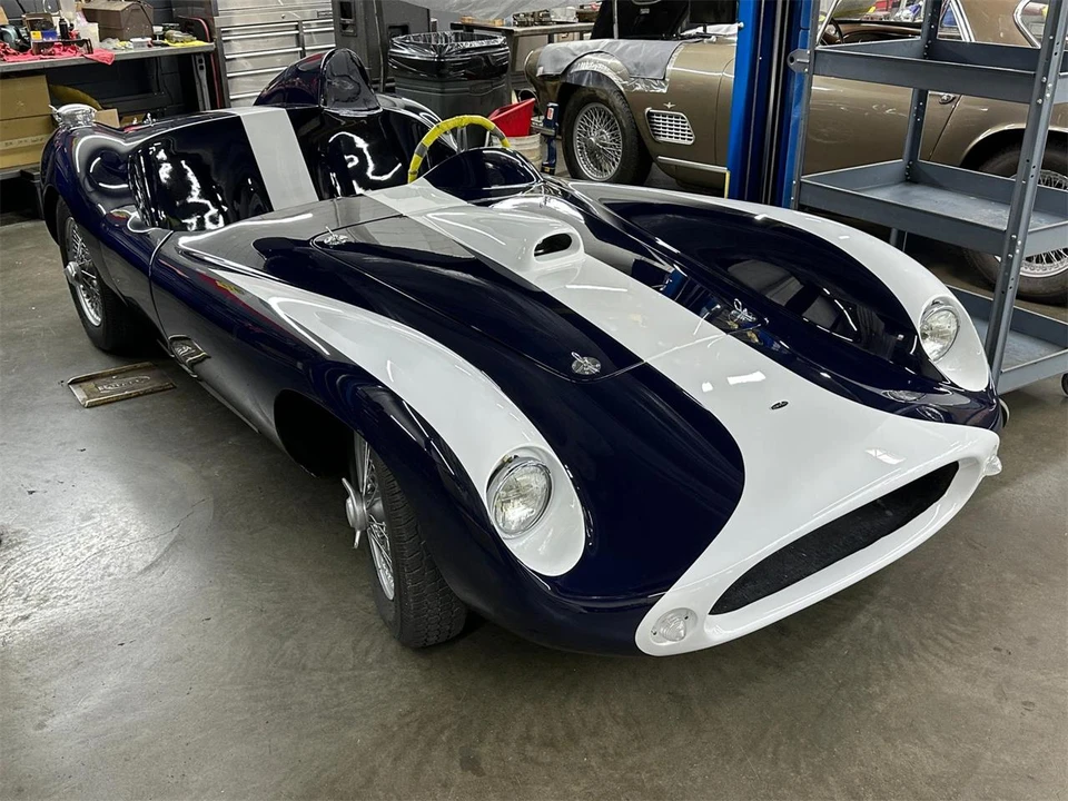 1958 Devin - Image 2 of 4
