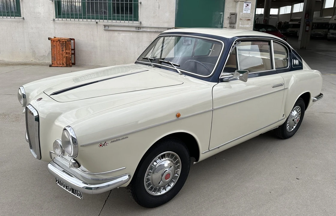 1958 Fiat 600 Vignale - Image 12 of 31