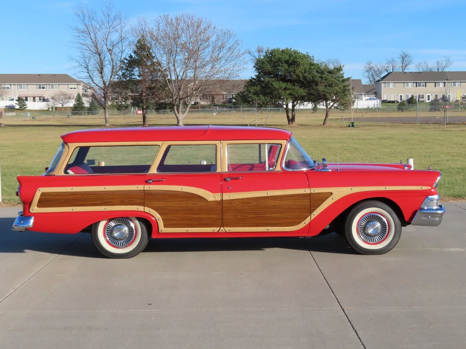 1958 Ford Country Squire - Image 9 of 31