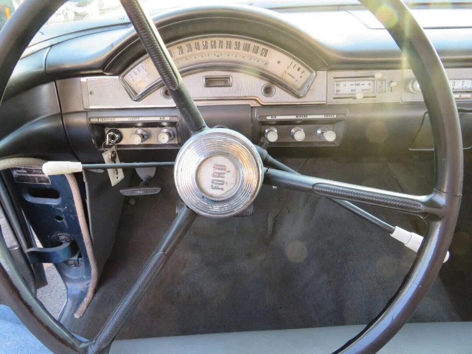 1958 Ford Crestline - Image 16 of 24