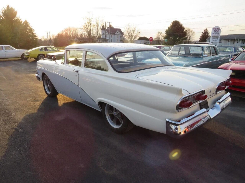 1958 Ford Crestline - Image 6 of 24
