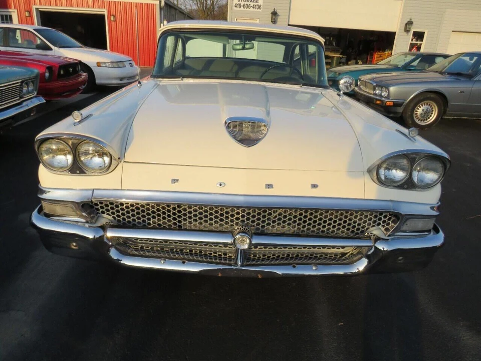 1958 Ford Crestline - Image 2 of 24