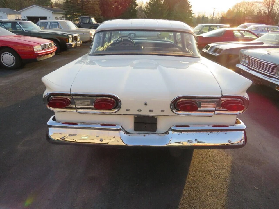 1958 Ford Crestline - Image 5 of 24