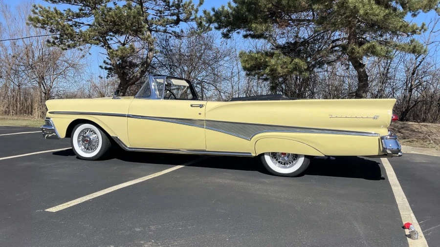 1958 Ford Fairlane 2nd Gen - Image 2 of 31