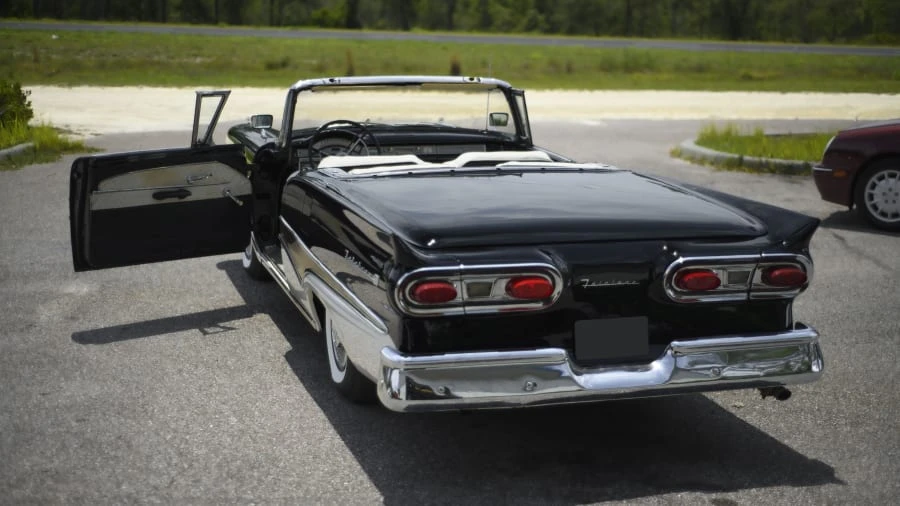 1958 Ford Fairlane 2nd Gen - Image 3 of 31