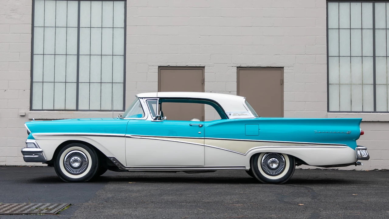 1958 Ford Fairlane 2nd Gen - Image 2 of 16