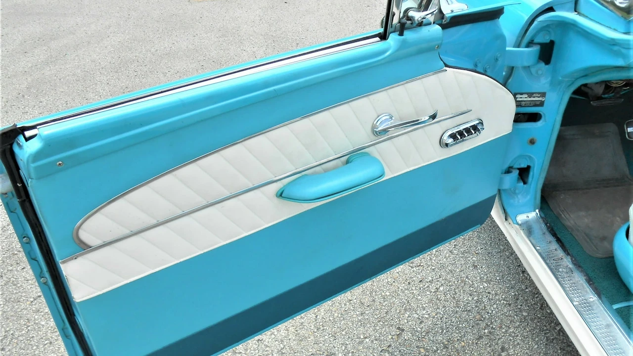 1958 Ford Fairlane 2nd Gen - Image 11 of 27