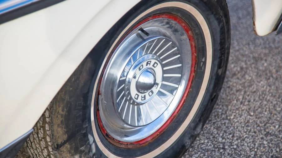 1958 Ford Fairlane 2nd Gen - Image 11 of 12