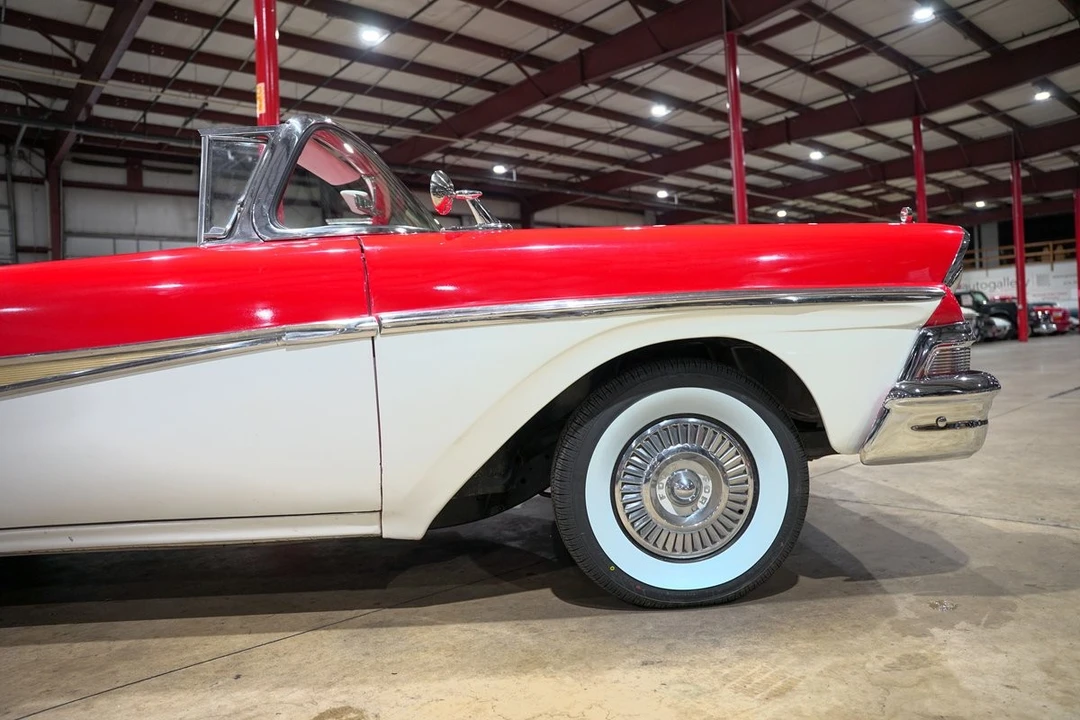 1958 Ford Fairlane 2nd Gen - Image 11 of 12