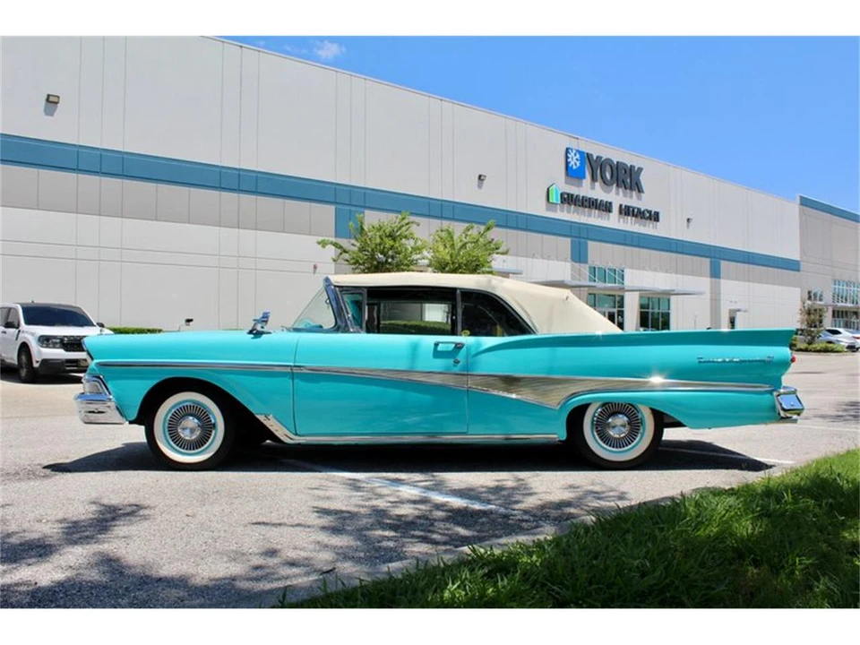 1958 Ford Fairlane 2nd Gen - Image 11 of 31