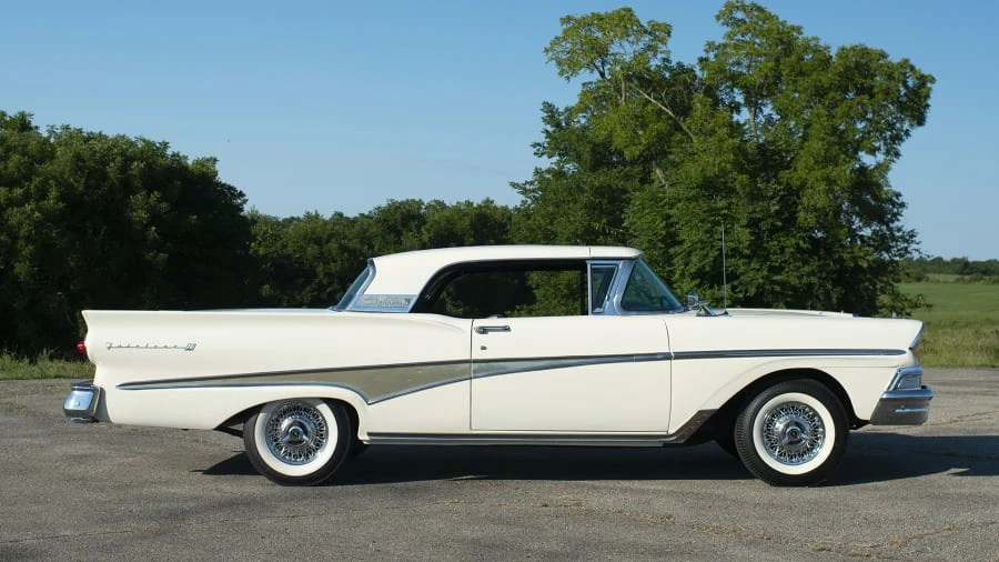 1958 Ford Fairlane 2nd Gen - Image 11 of 12