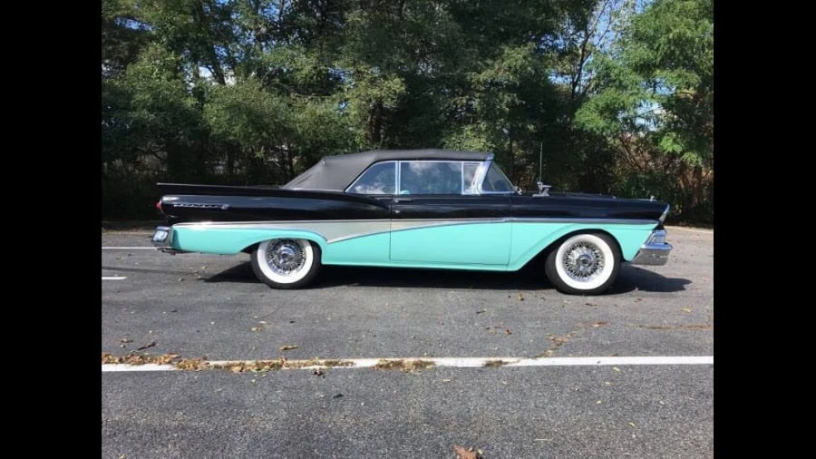 1958 Ford Galaxie - Image 10 of 11