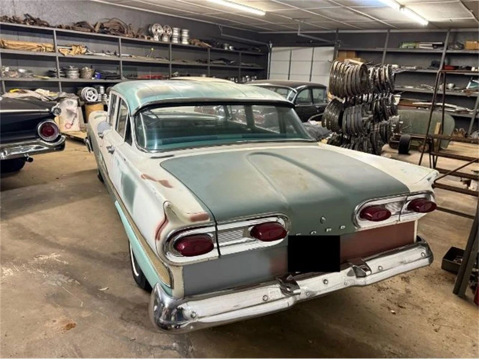 1958 Ford Customline - Image 2 of 12
