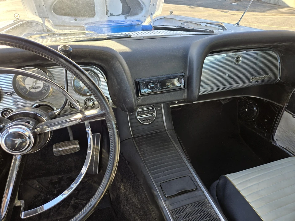 1958 Ford Thunderbird 2nd Gen - Image 27 of 31