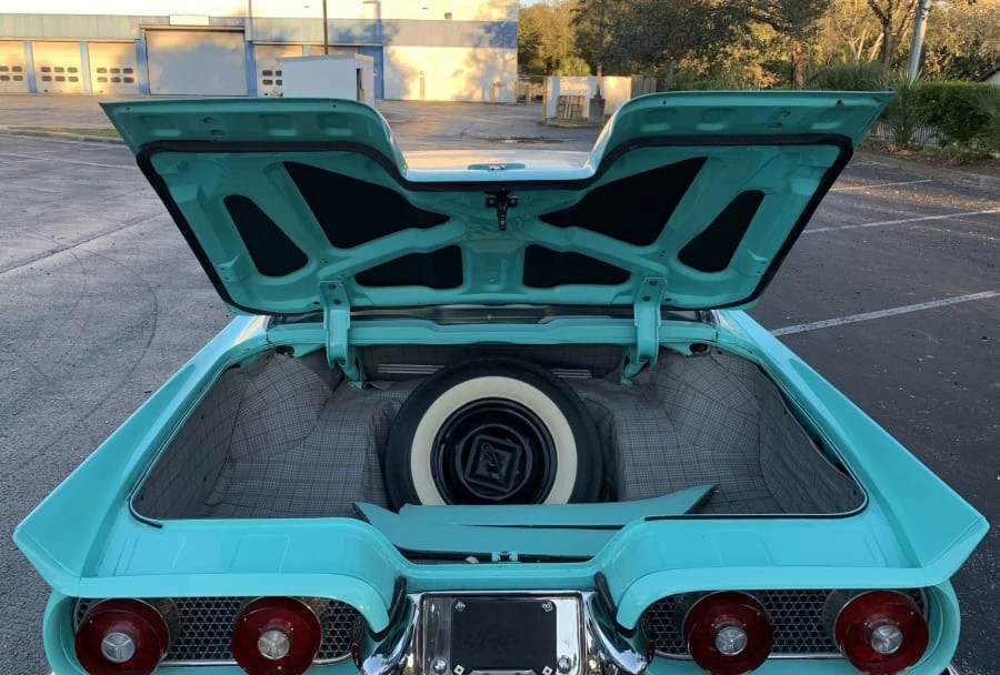 1958 Ford Thunderbird 2nd Gen - Image 15 of 16
