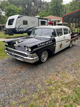 1958 Ford Fairlane Two-Tone Paint