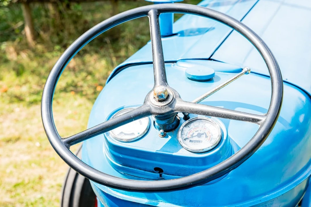 1958 Ford Tractor - Image 9 of 30