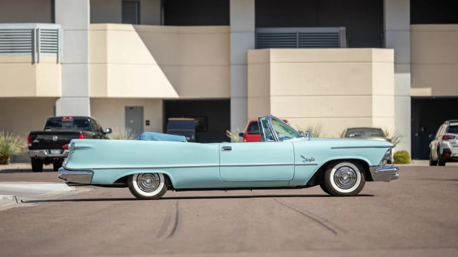 1958 Imperial Crown - Image 8 of 24
