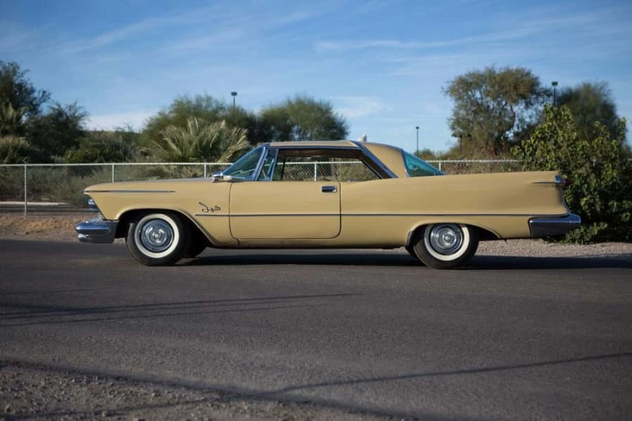 1958 Imperial Crown - Image 2 of 12