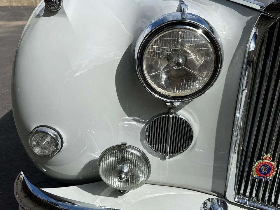 1958 Jaguar Mark VII & VIII & IX - Image 24 of 31