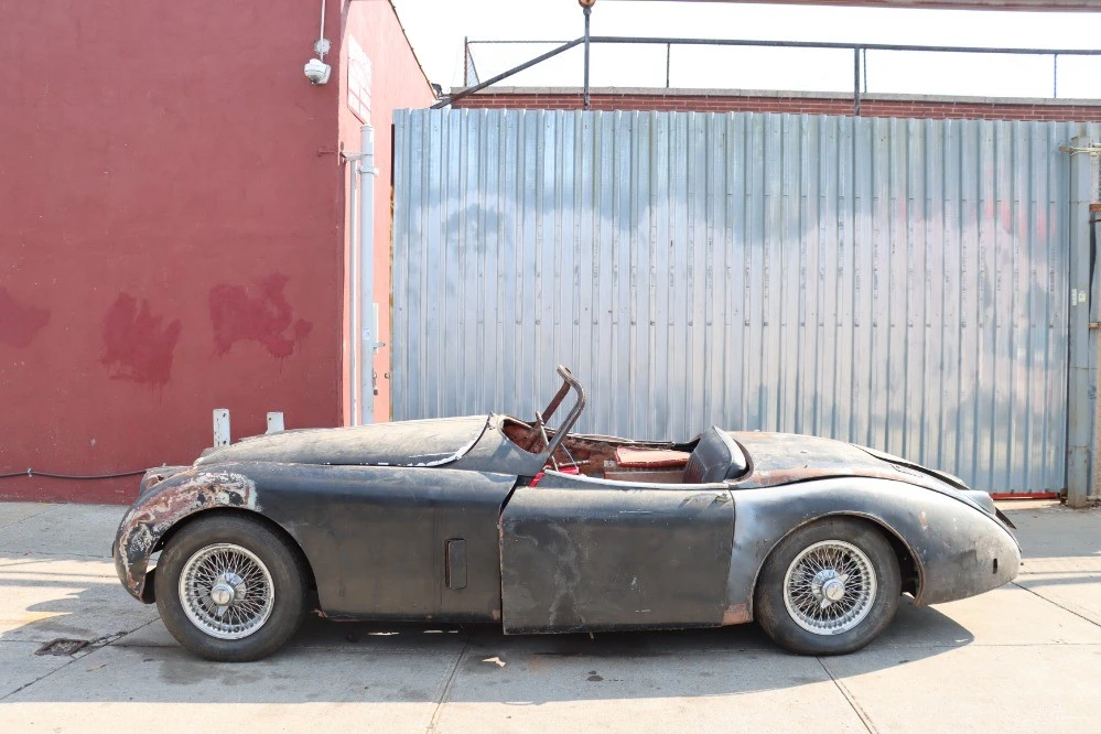 1958 Jaguar XK150 - Image 2 of 5