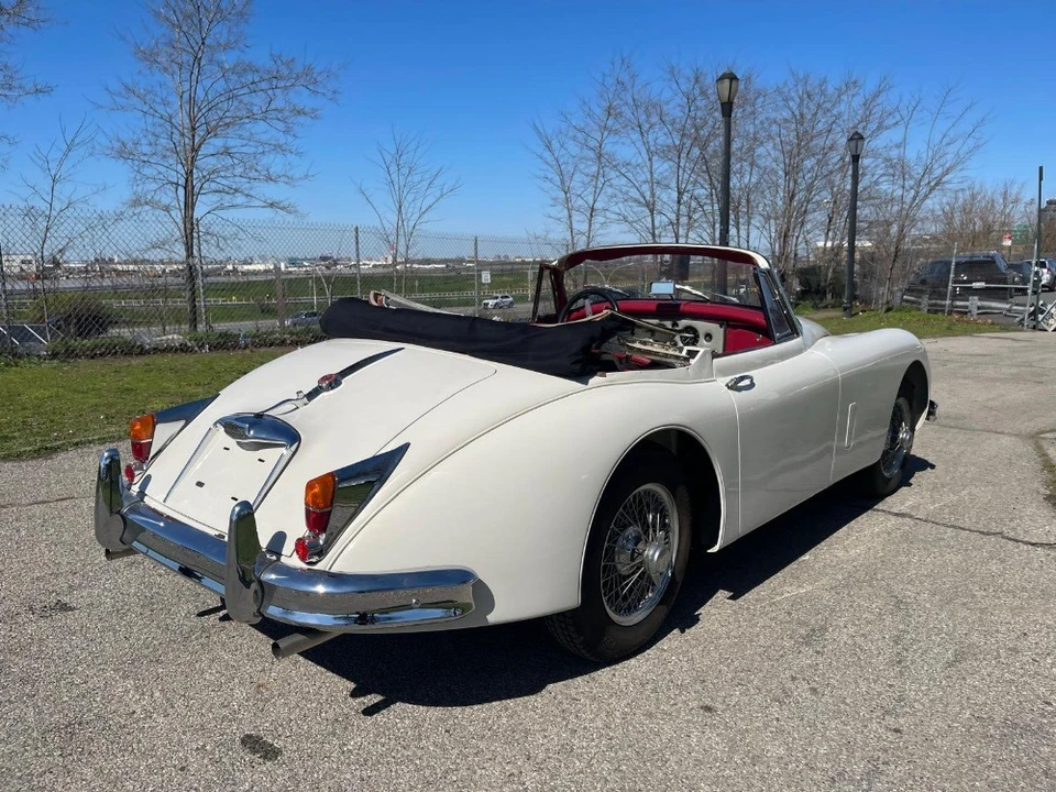 1958 Jaguar XK - Image 4 of 6