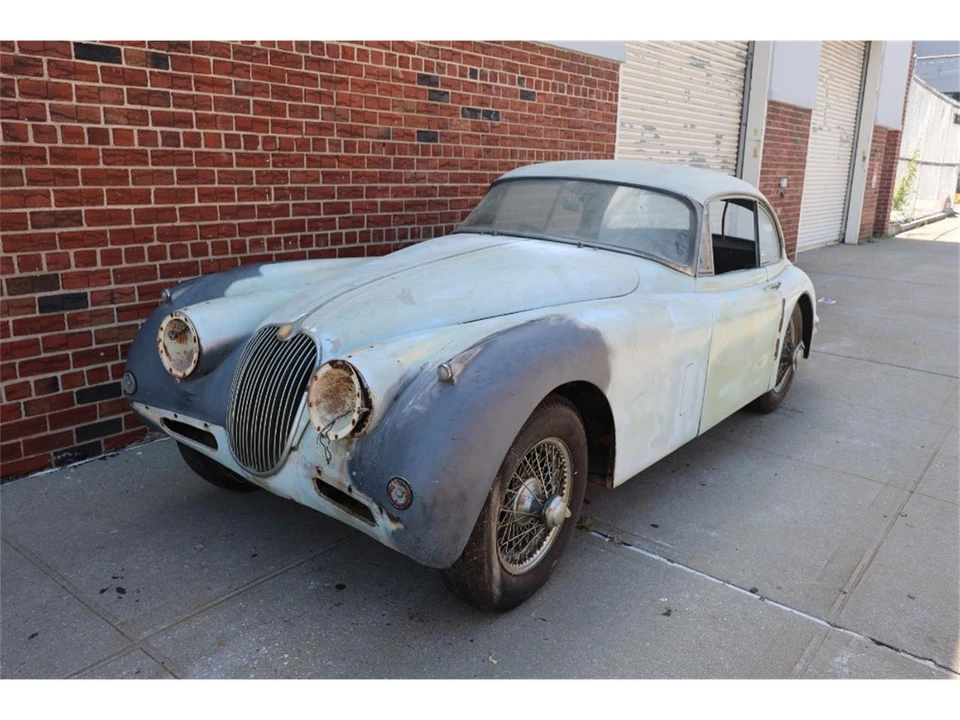 1958 Jaguar XK150 - Image 2 of 8