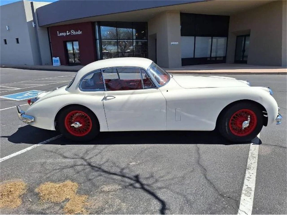 1958 Jaguar XK150 - Image 16 of 19