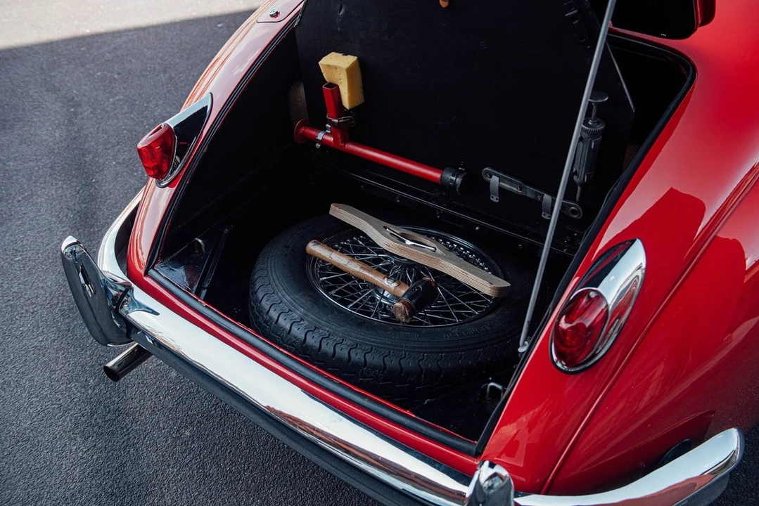 1958 Jaguar XK150 OTS Roadster - Image 28 of 30