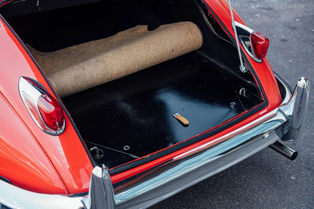 1958 Jaguar XK150 OTS Roadster - Image 25 of 30