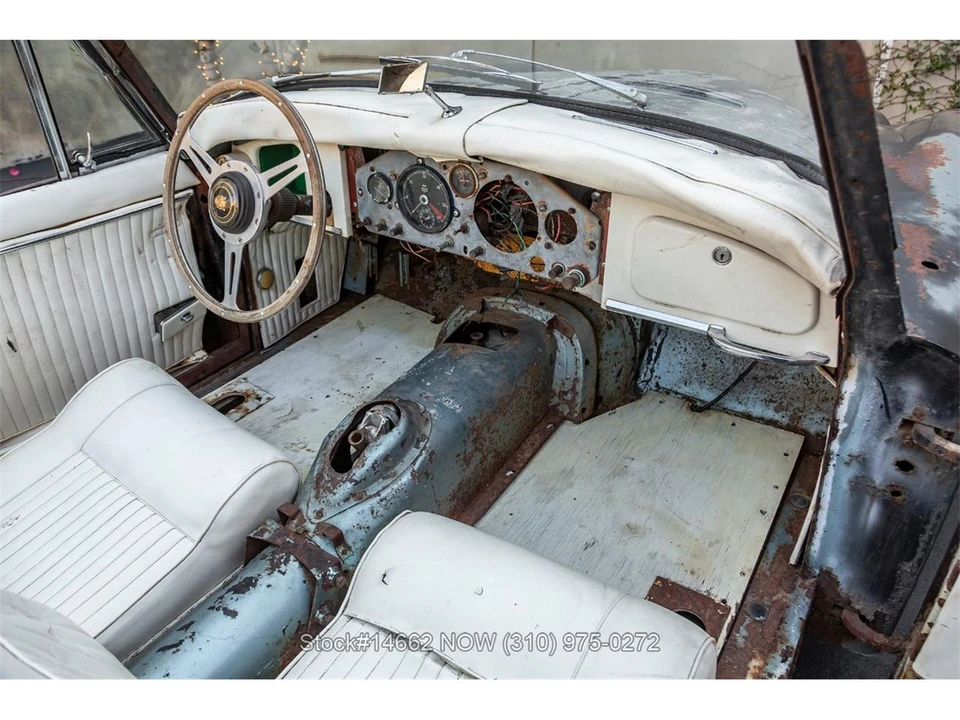 1958 Jaguar XK150 - Image 19 of 31