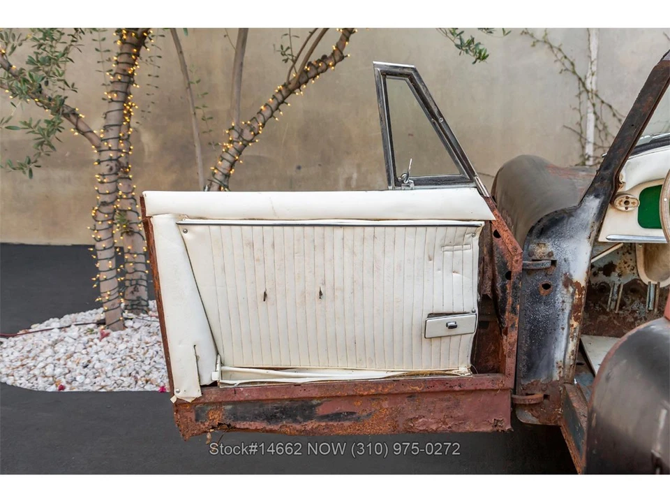 1958 Jaguar XK150 - Image 13 of 31