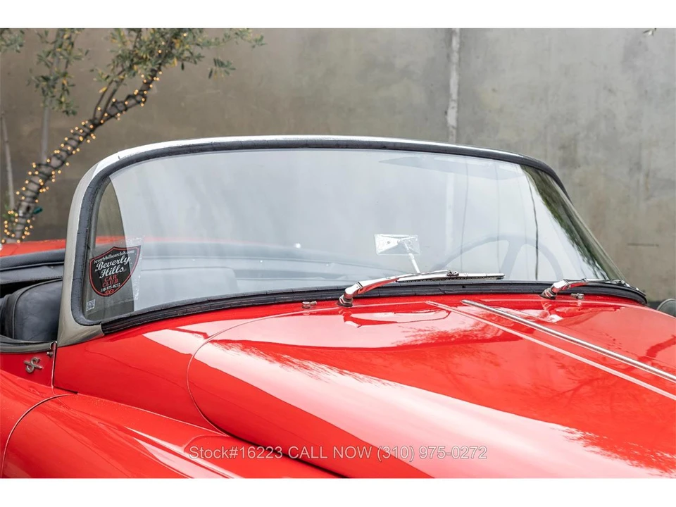 1958 Jaguar XK150 - Image 14 of 31