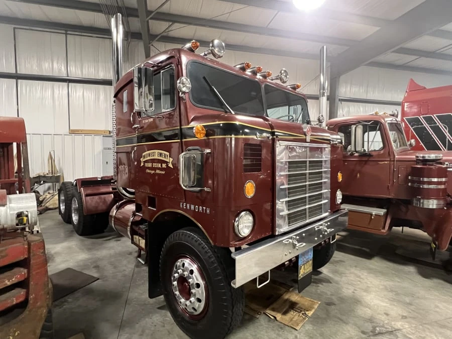 1958 Kenworth - Image 3 of 4