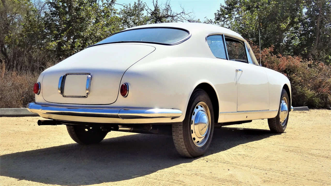 1958 Lancia Aurelia - Image 4 of 9