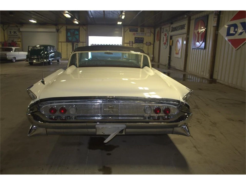 1958 Lincoln Continental 3rd Gen - Image 6 of 17