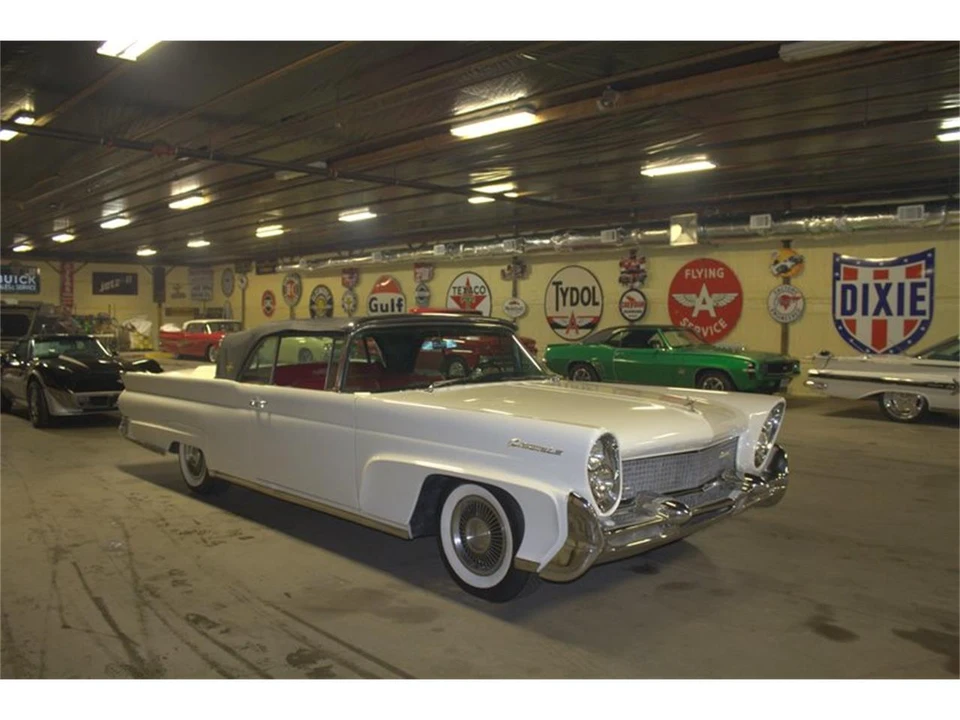 1958 Lincoln Continental 3rd Gen - Image 4 of 17