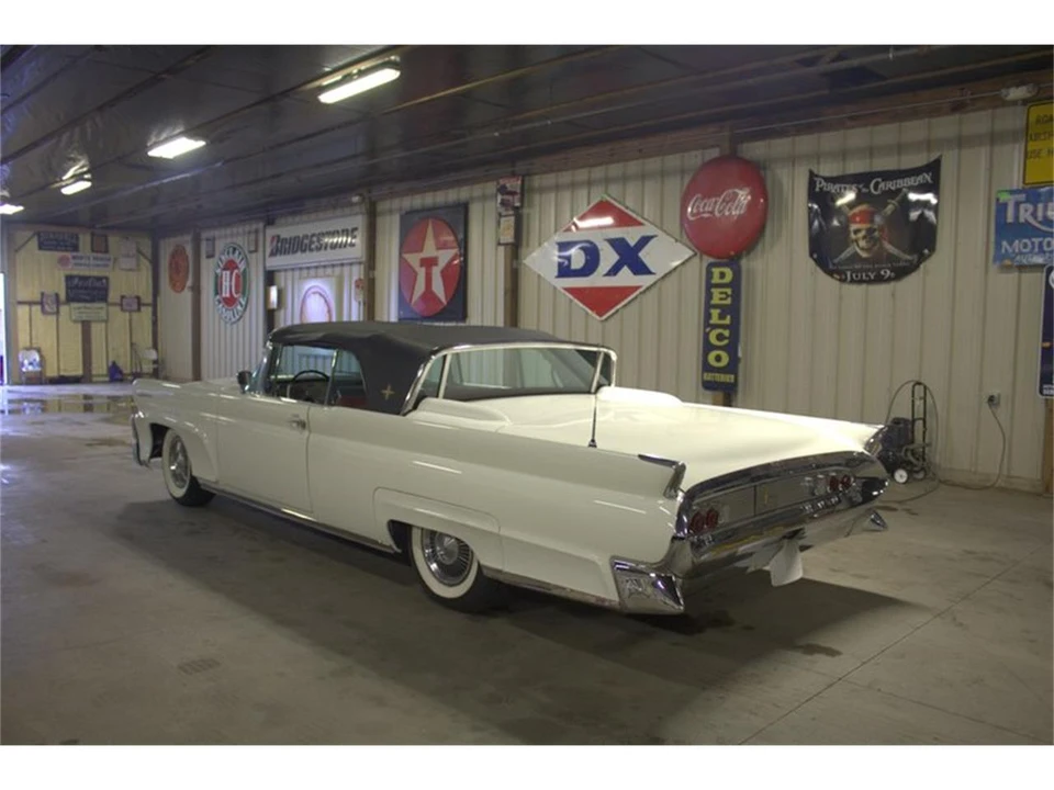 1958 Lincoln Continental 3rd Gen - Image 5 of 17