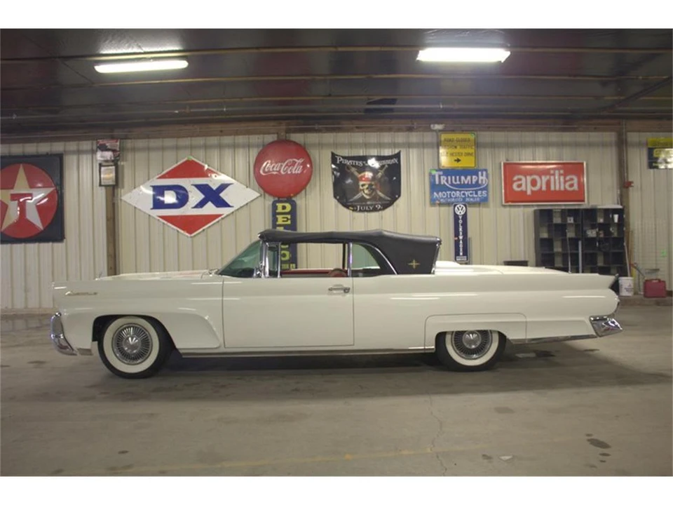 1958 Lincoln Continental 3rd Gen - Image 3 of 17