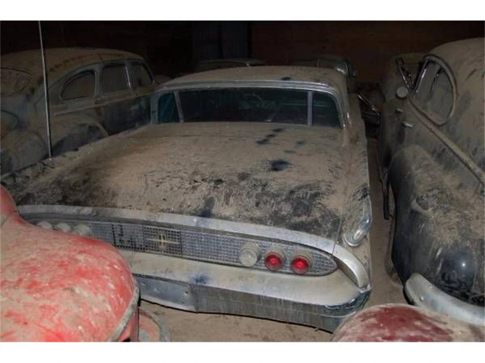 1958 Lincoln Continental 3rd Gen - Image 2 of 11