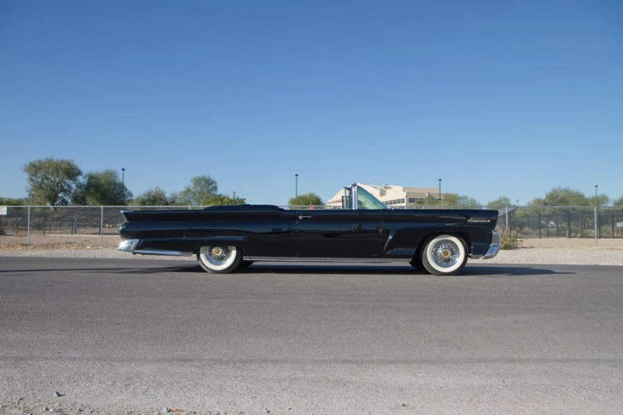 1958 Lincoln Continental 3rd Gen - Image 2 of 11
