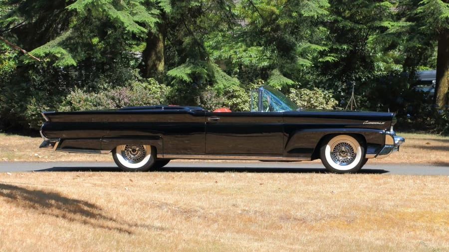 1958 Lincoln Continental 3rd Gen - Image 2 of 12