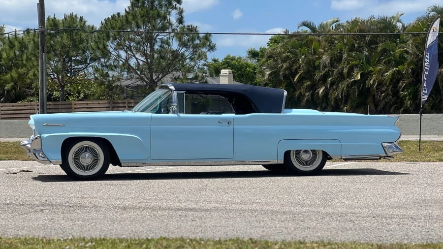 1958 Lincoln Continental 3rd Gen - Image 2 of 24