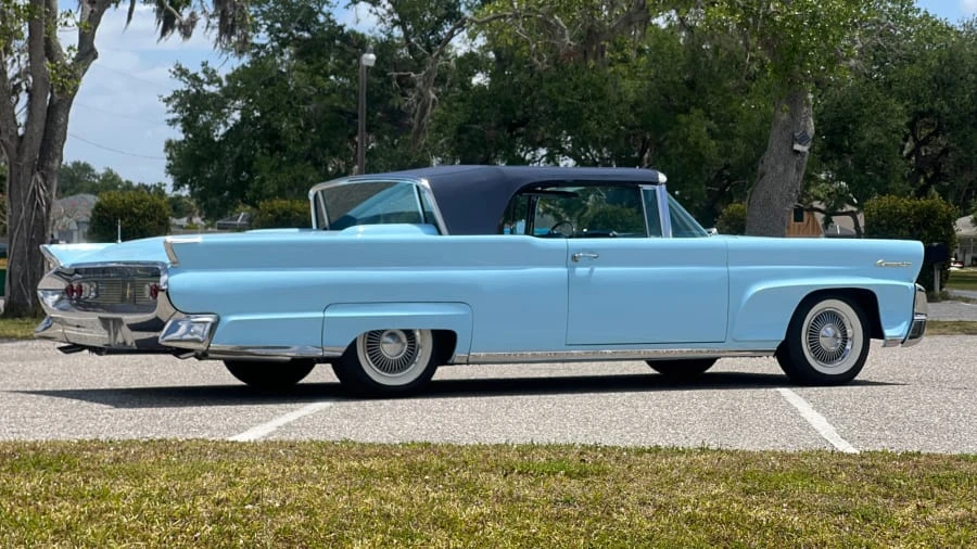 1958 Lincoln Continental 3rd Gen - Image 3 of 24