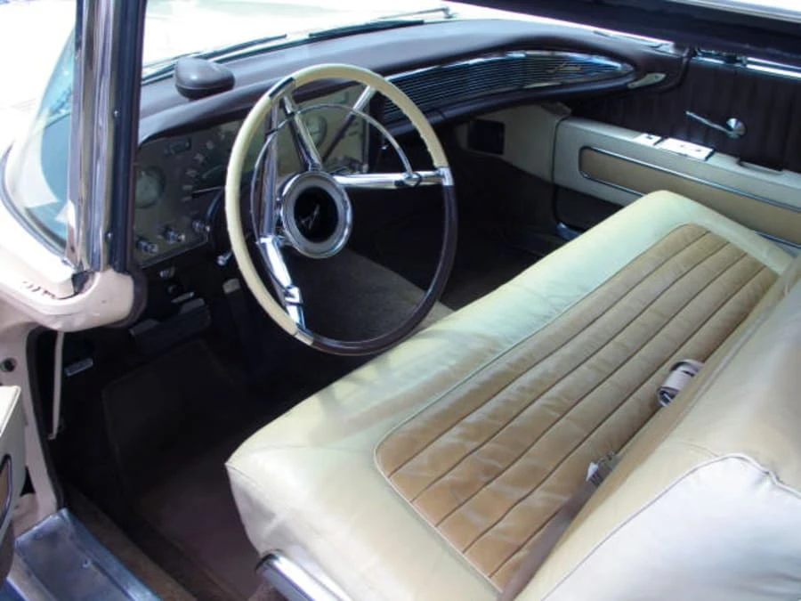 1958 Lincoln Premiere - Image 4 of 10